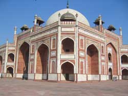 Humayun Tomb - South-West Face (Upper level) 
